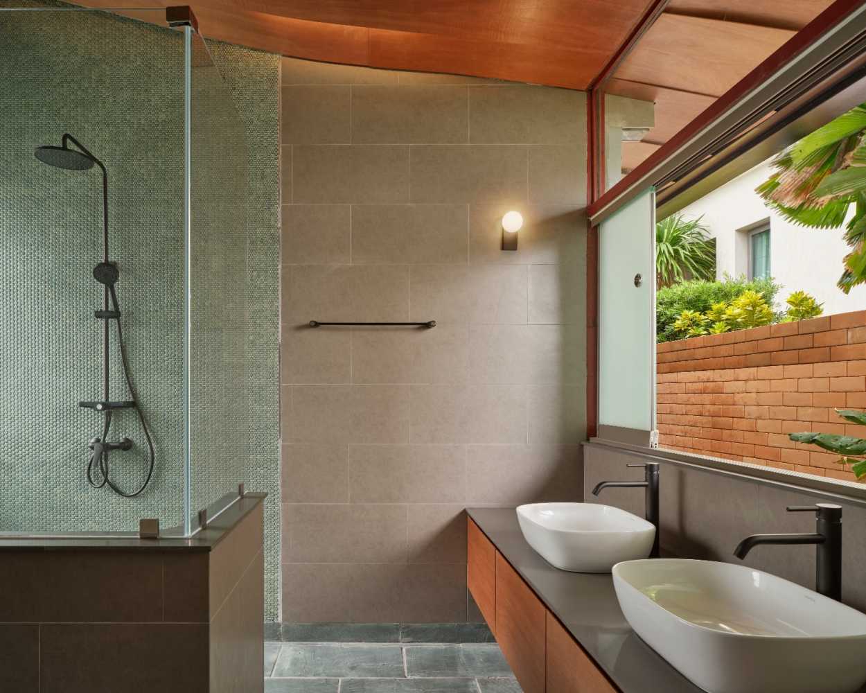 Property image - full photo 9