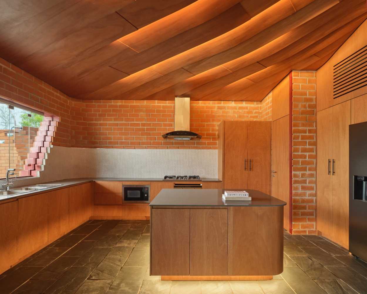 Property image - full photo 8