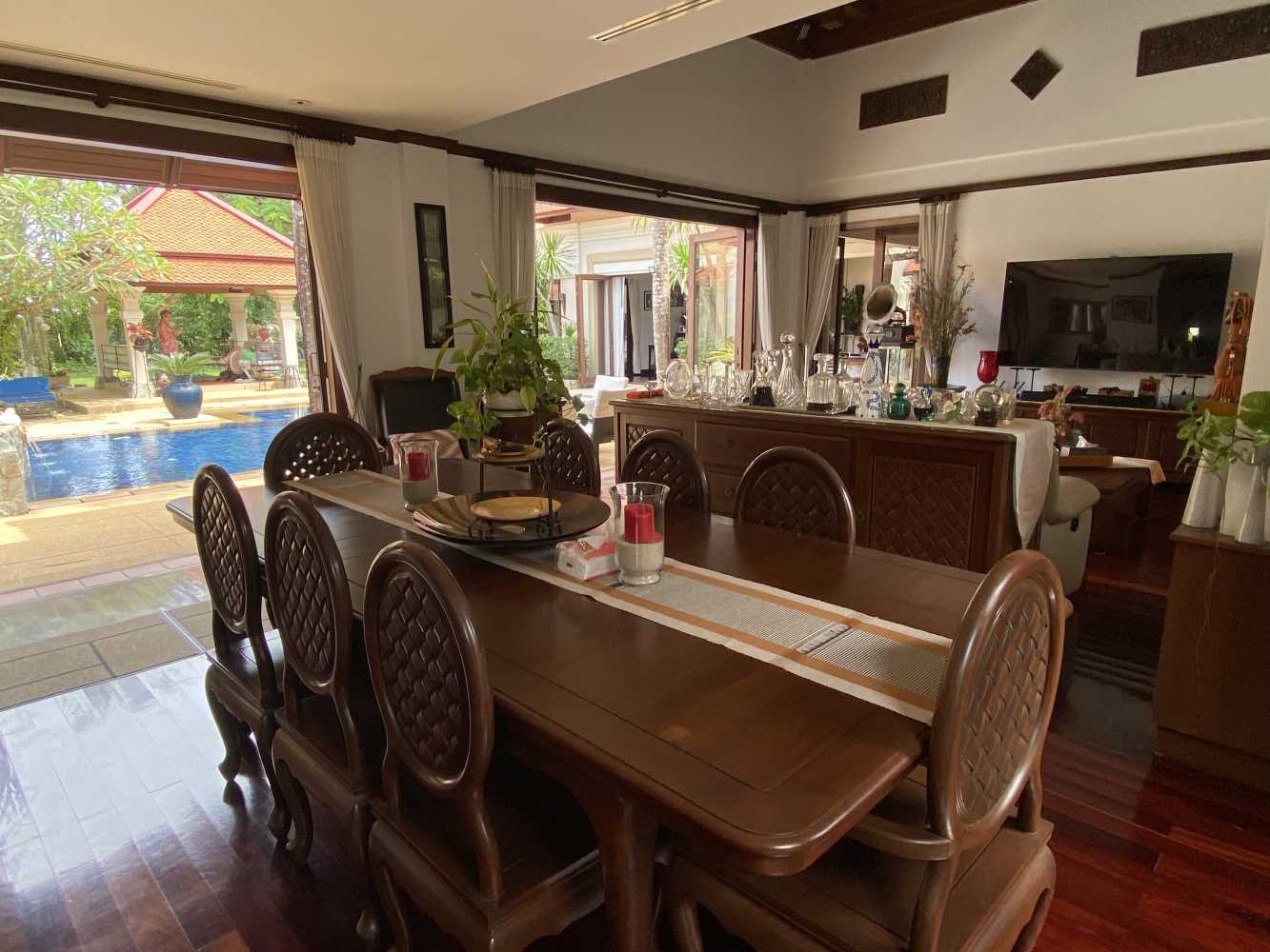 Property image - full photo 8