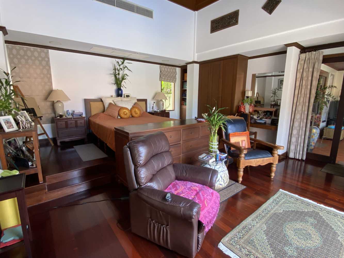 Property image - full photo 13