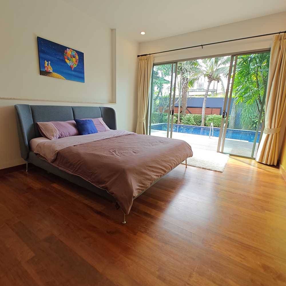 Property image - full photo 12