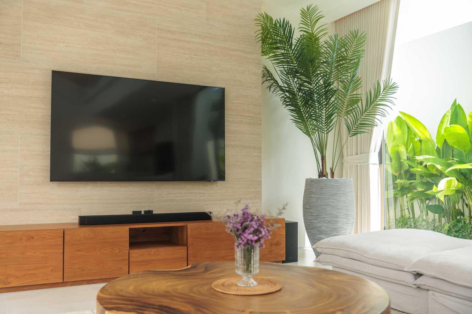 Property image - full photo 9