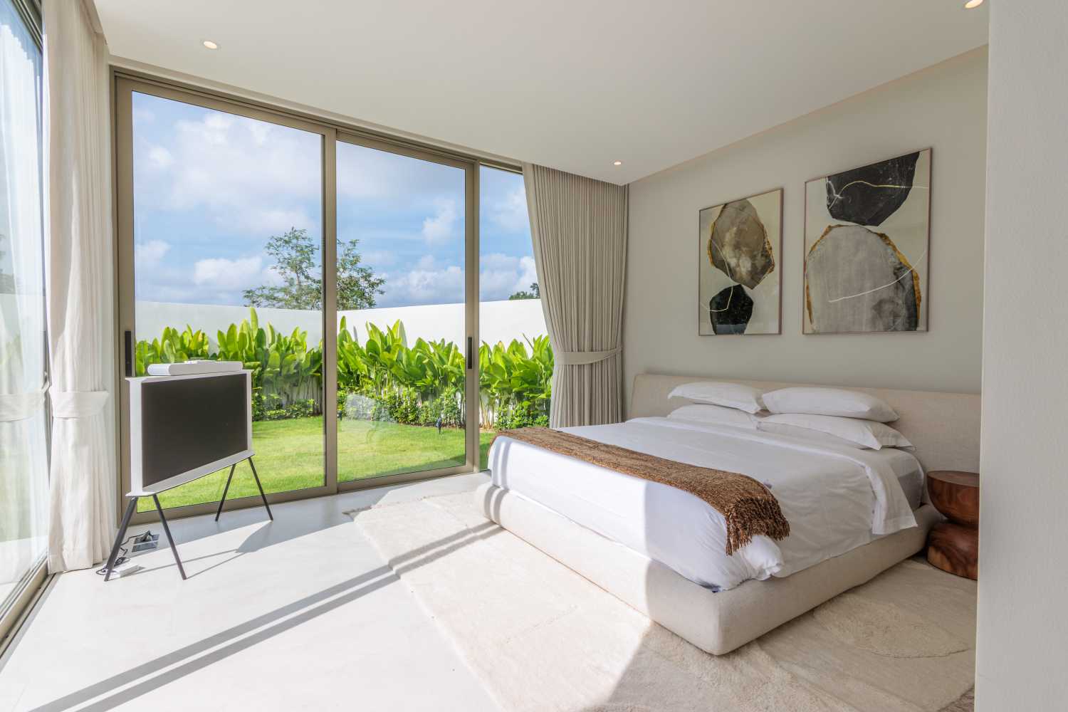 Property image - full photo 22
