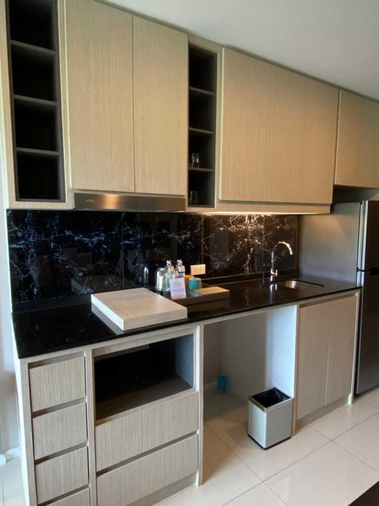 Property image - full photo 2