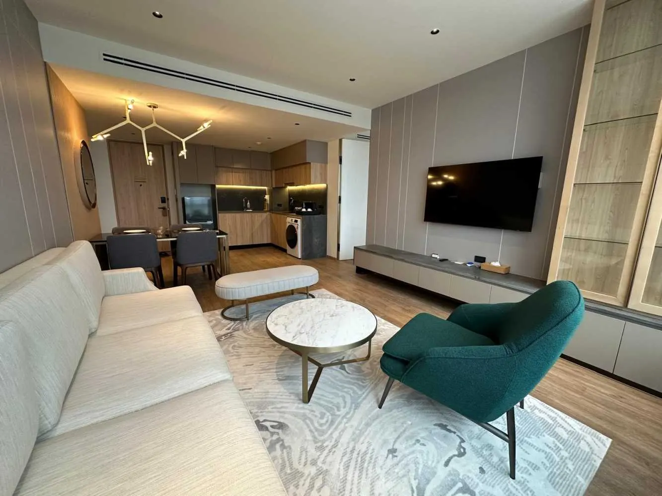 Property image - full photo 2