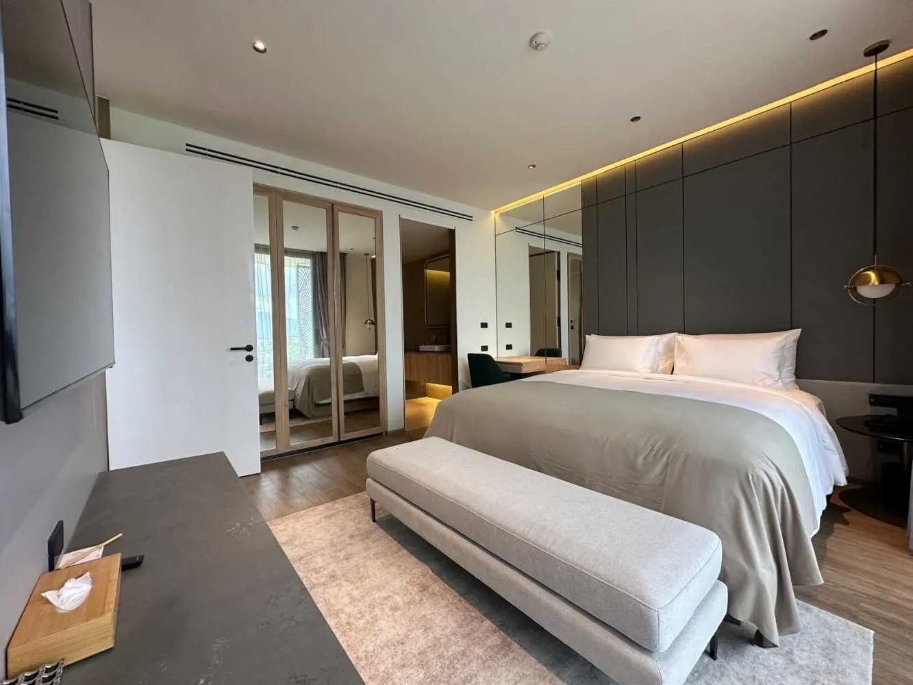 Property image - full photo 16