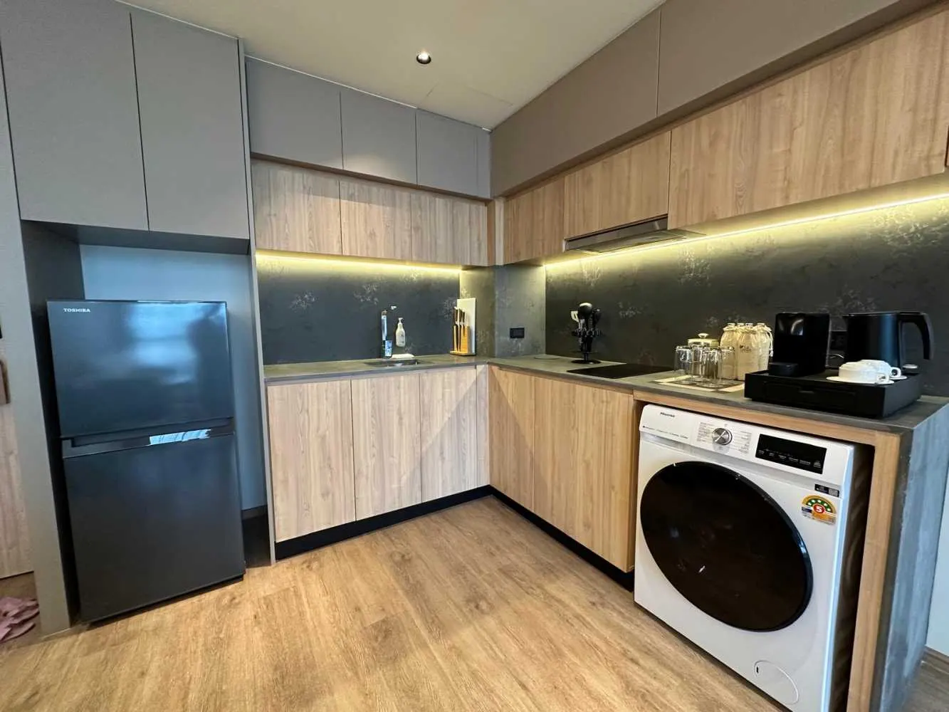 Property image - full photo 3