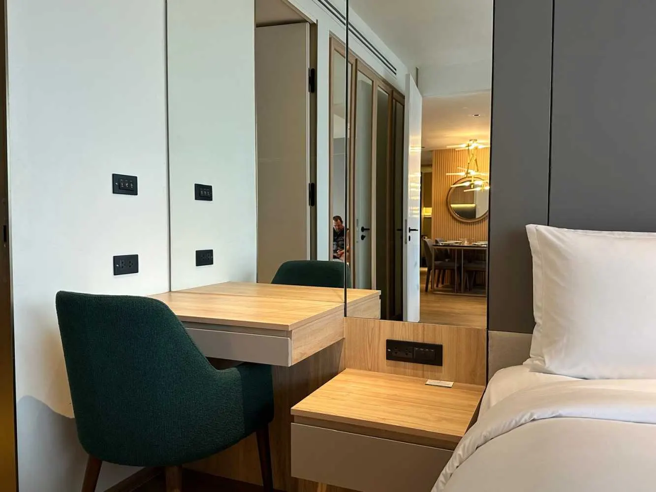 Property image - full photo 15