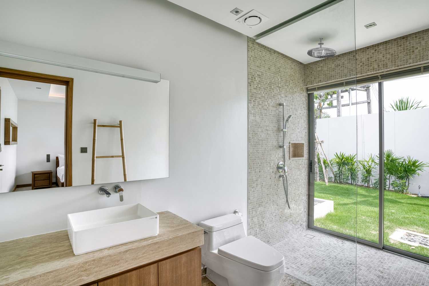 Property image - full photo 25