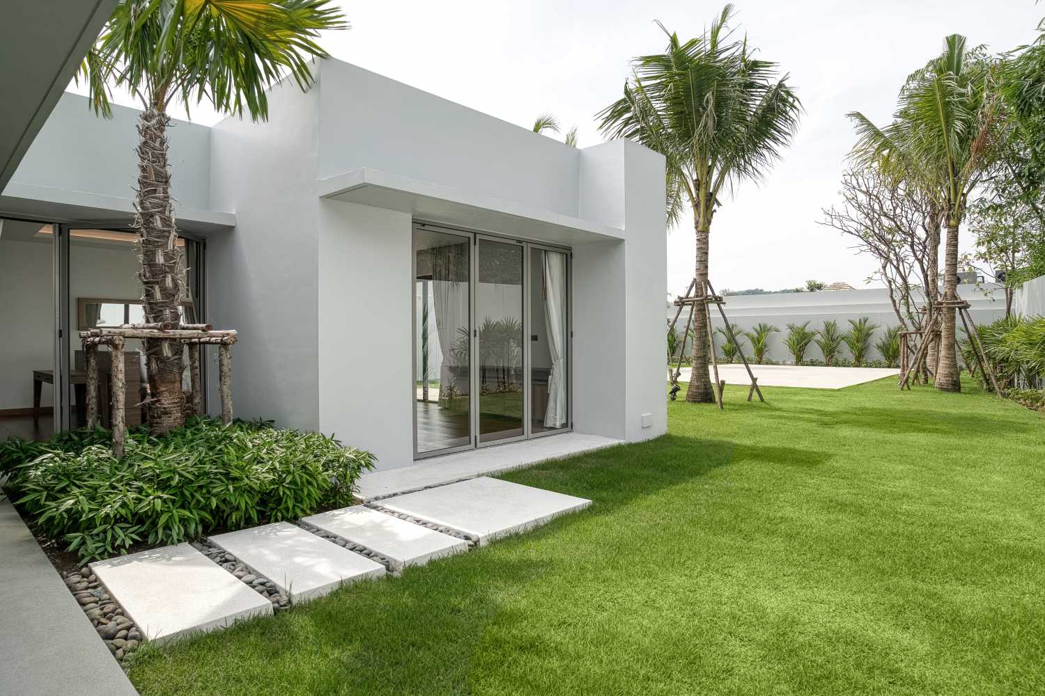 Property image - full photo 12