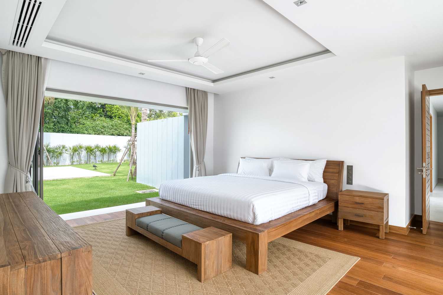 Property image - full photo 27