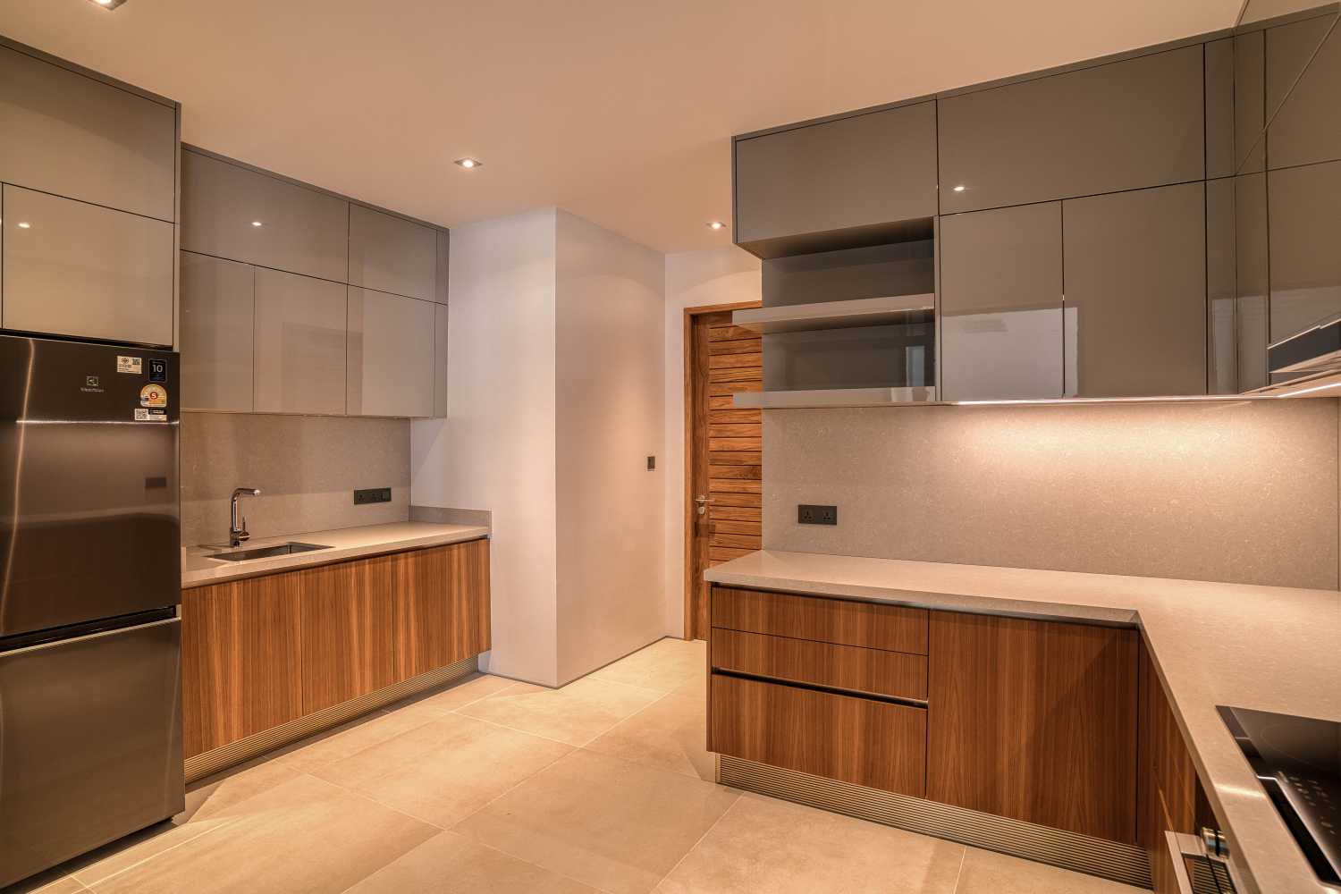 Property image - full photo 33