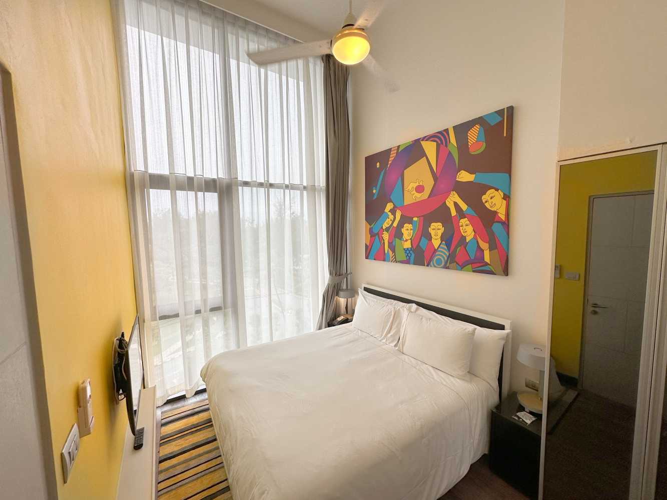 Property image - full photo 10