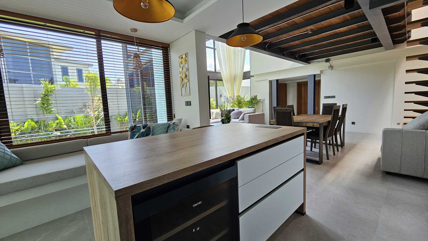 Property image - full photo 9