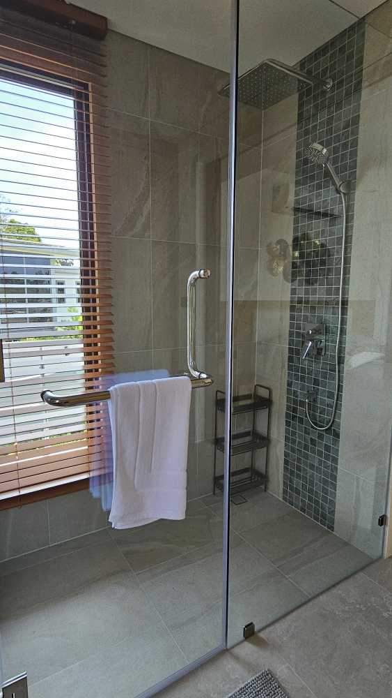Property image - full photo 15