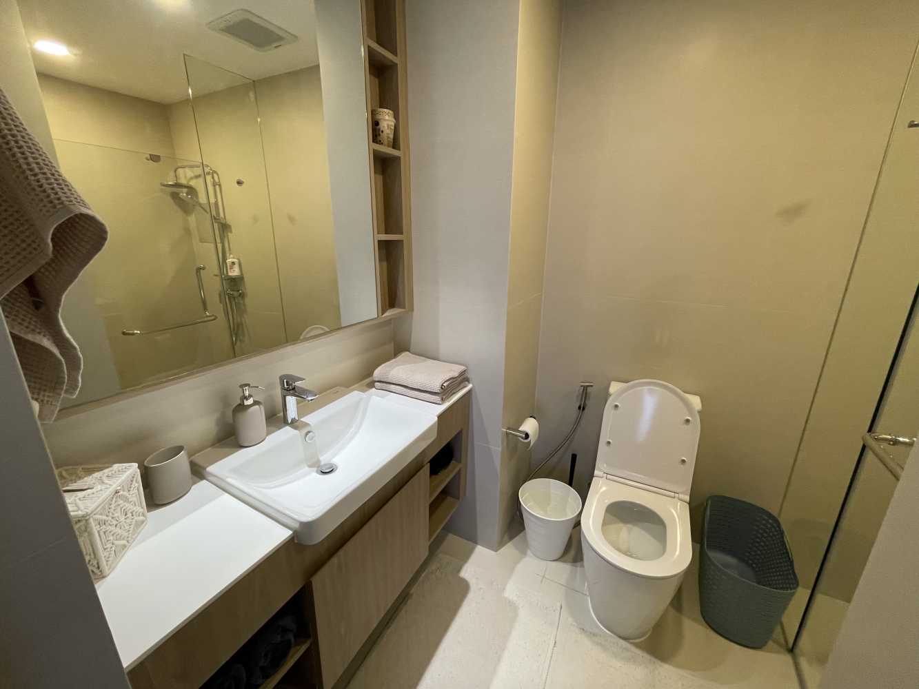 Property image - full photo 9