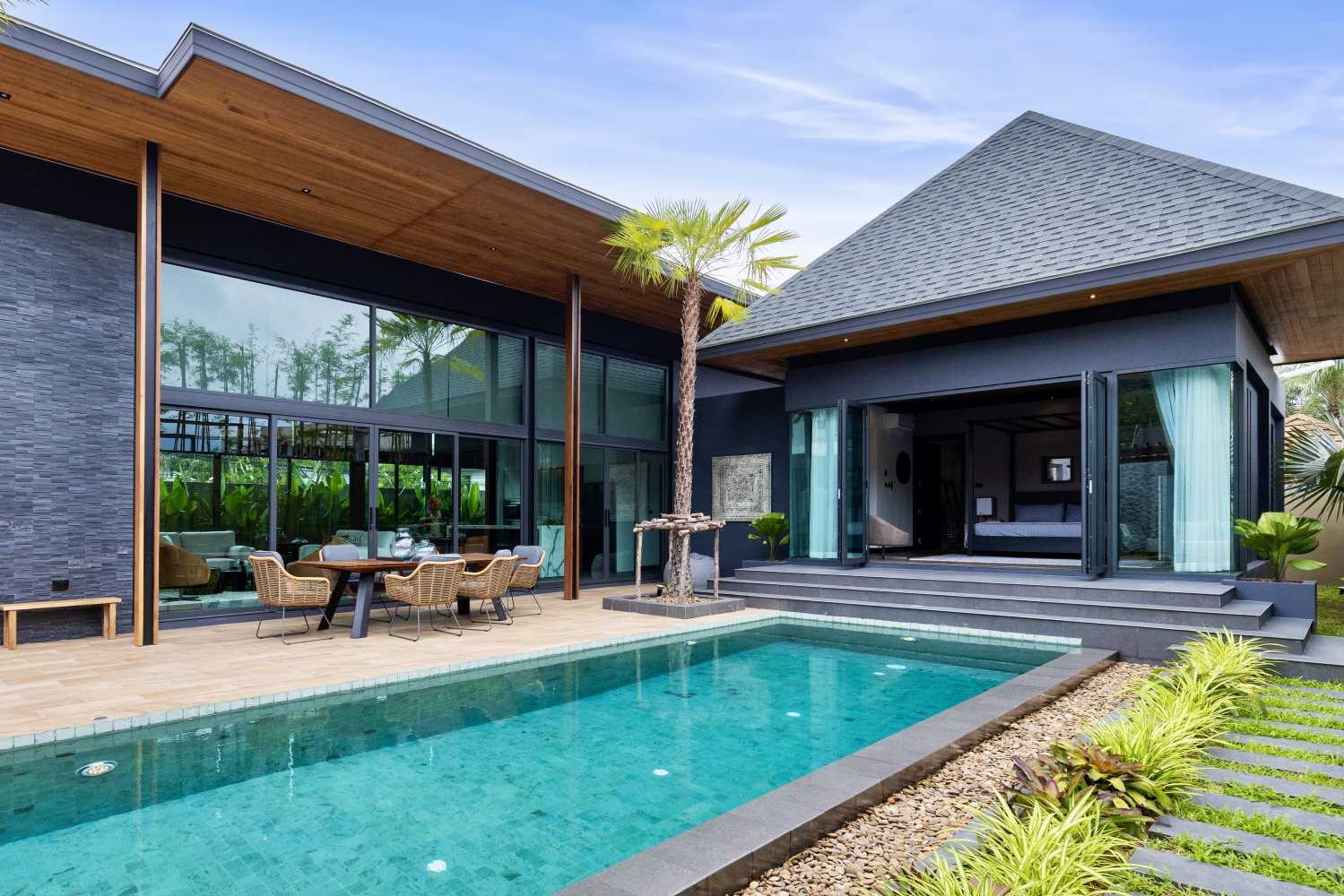 Property image - full photo 1