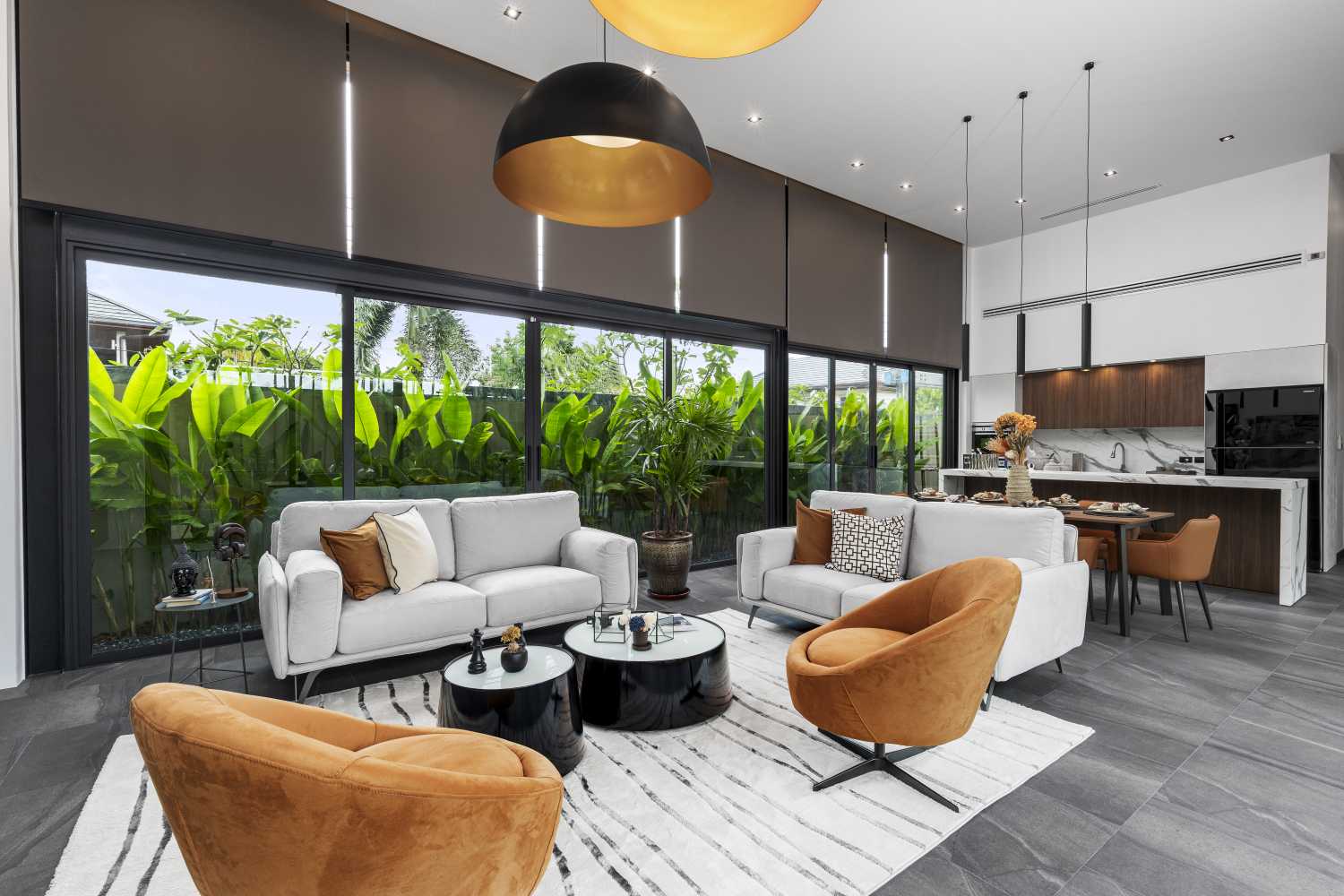Property image - full photo 3
