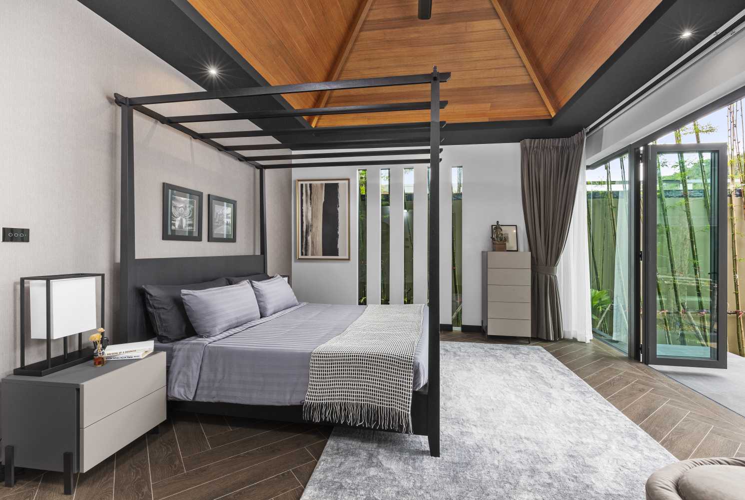 Property image - full photo 13