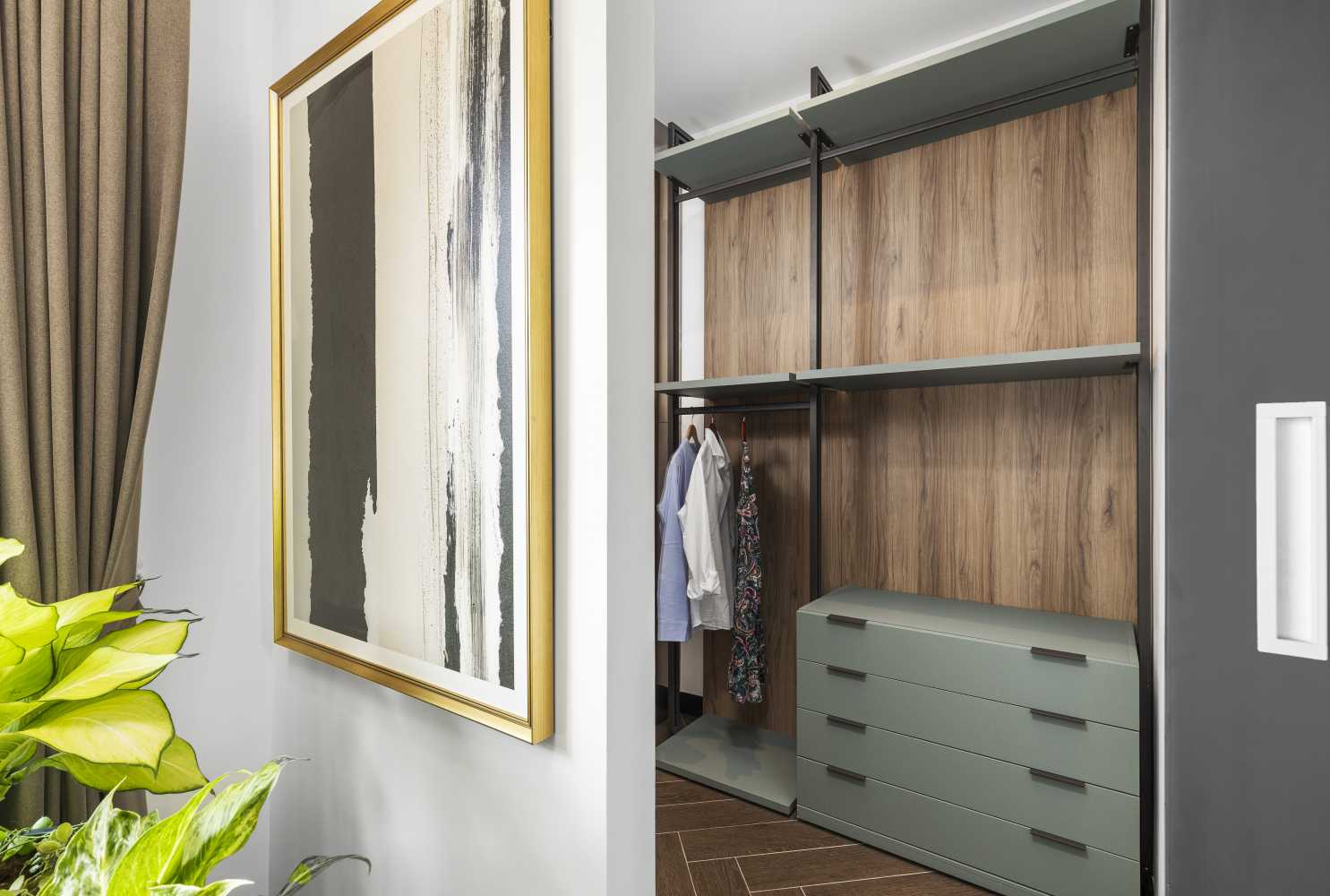 Property image - full photo 16