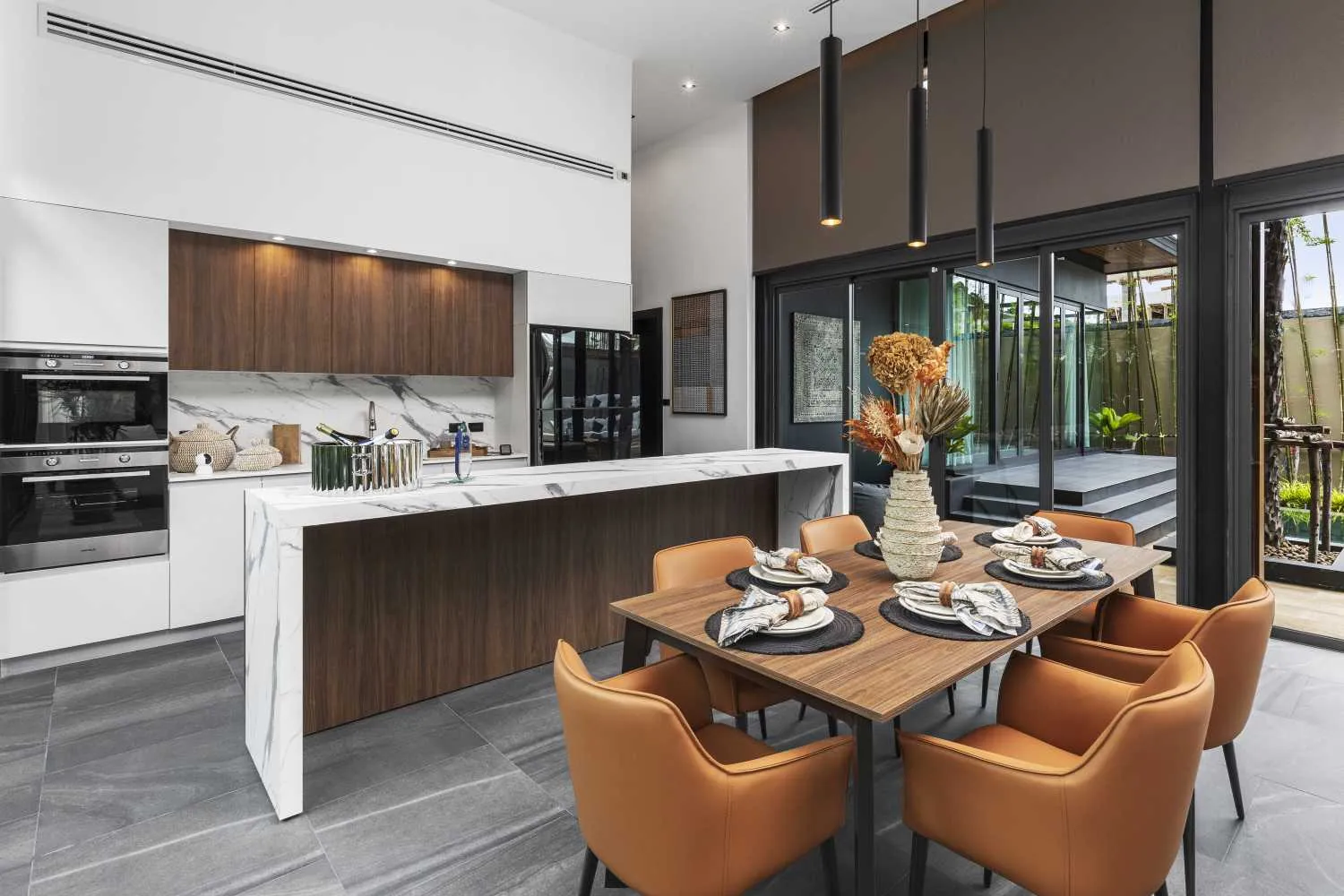 Property image - full photo 9