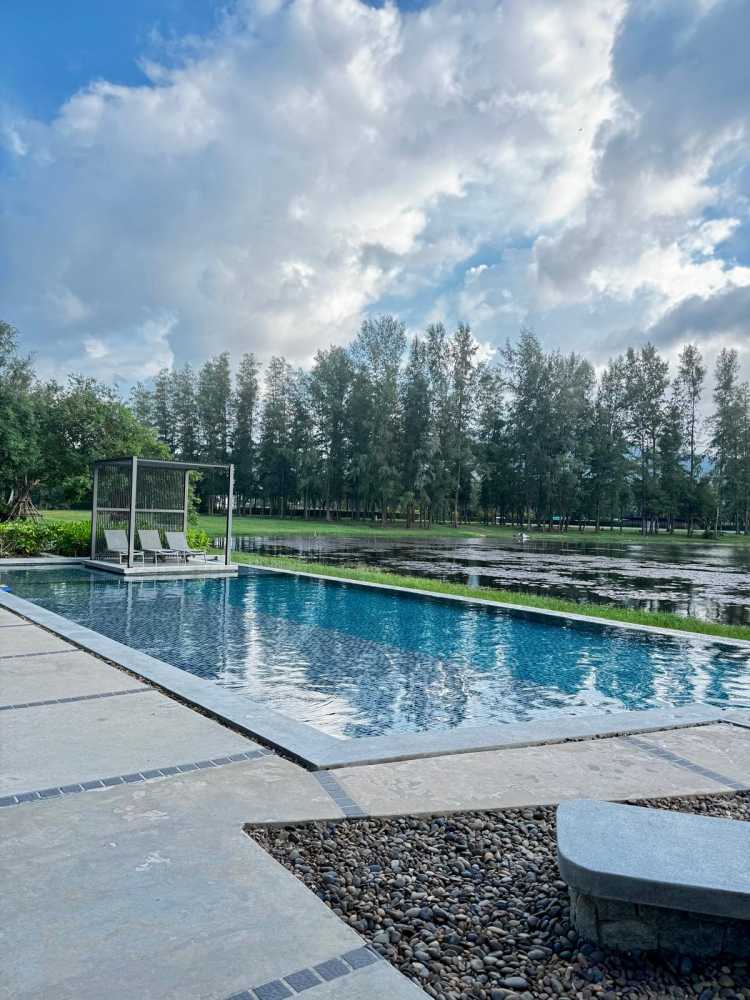 Property image - full photo 10