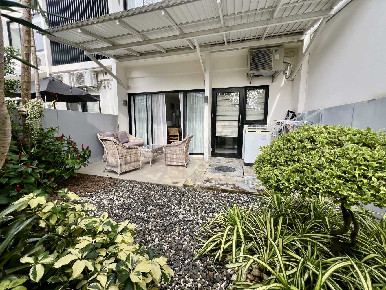 Property image - full photo 28
