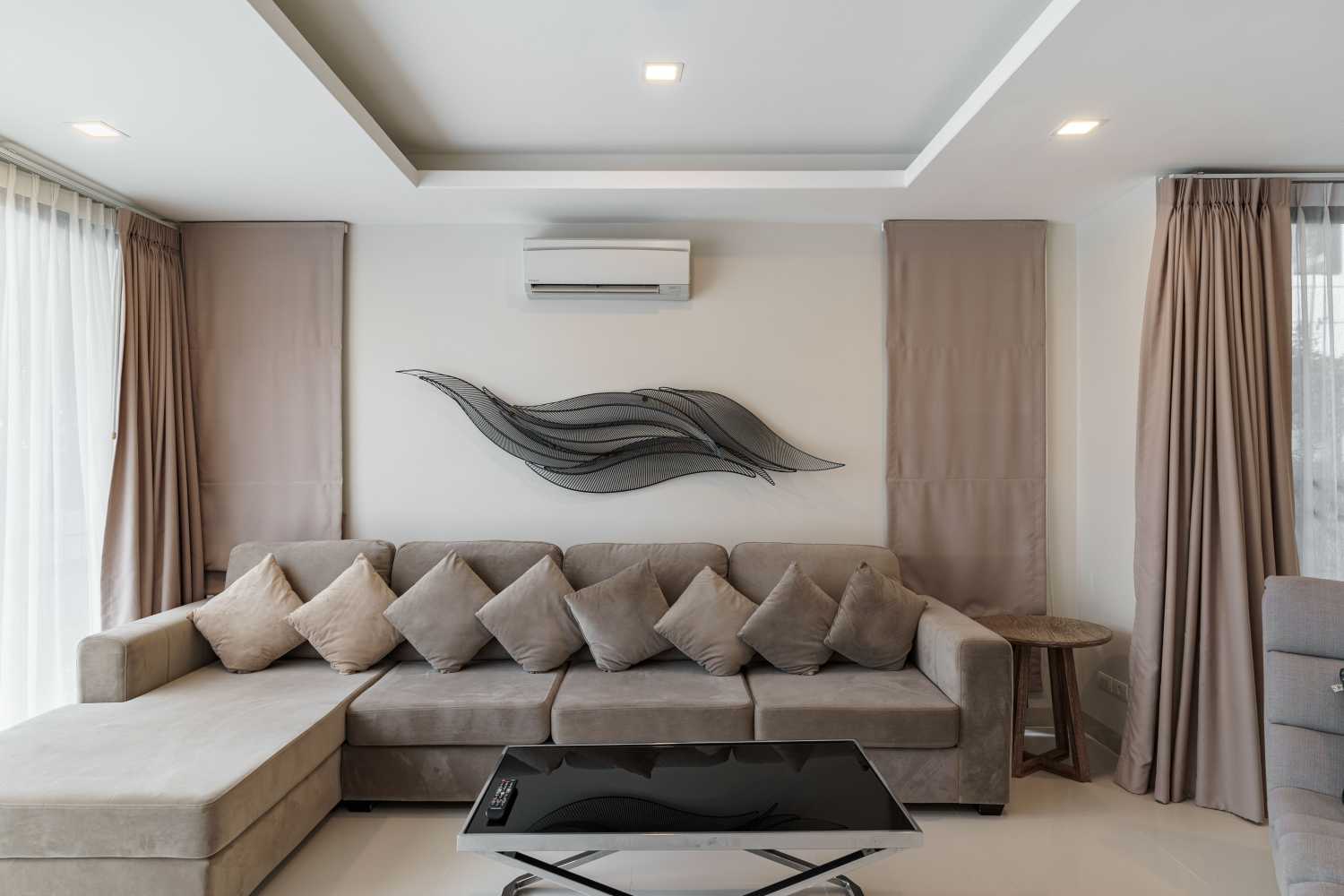 Property image - full photo 4