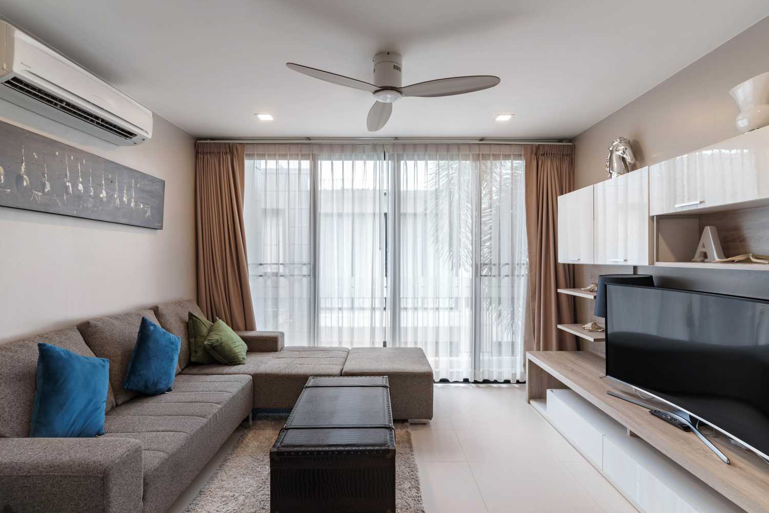 Property image - full photo 23