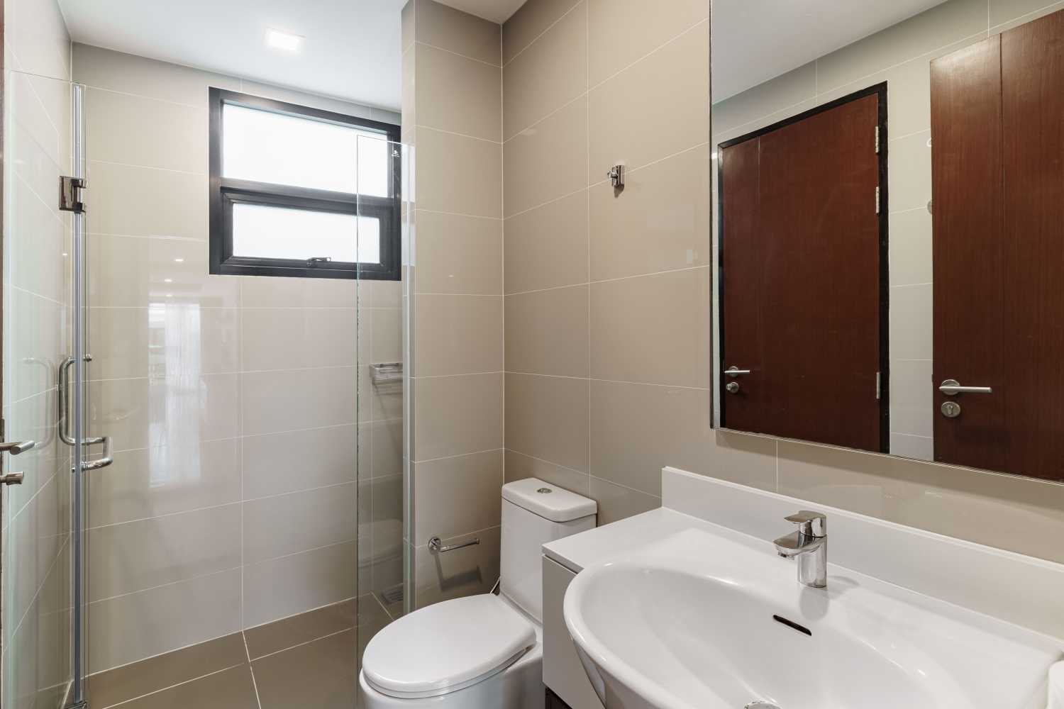 Property image - full photo 11