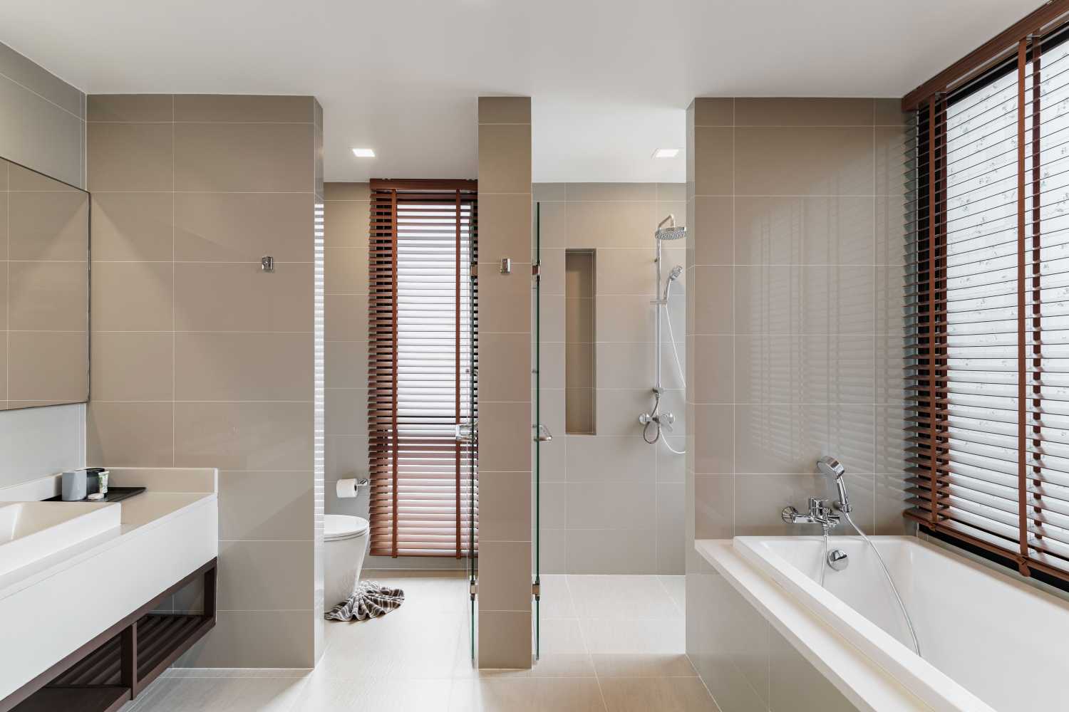 Property image - full photo 18