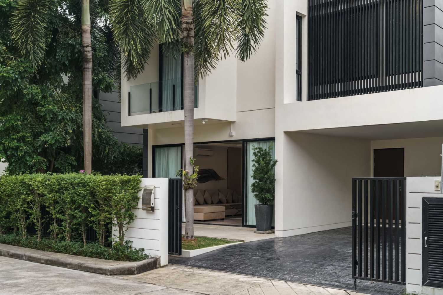 Property image - full photo 42