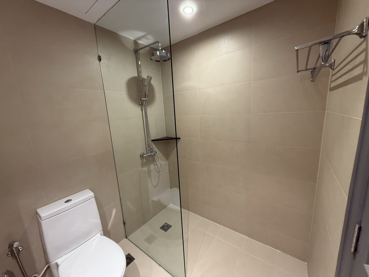 Property image - full photo 13