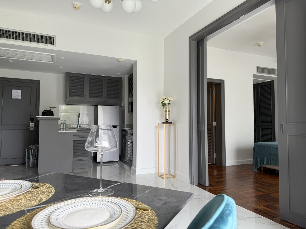 Property image - full photo 6