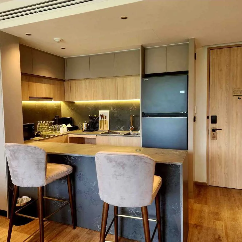 Property image - full photo 2