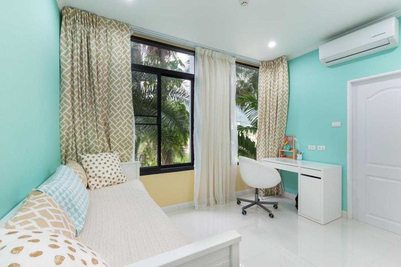 Property image - full photo 11