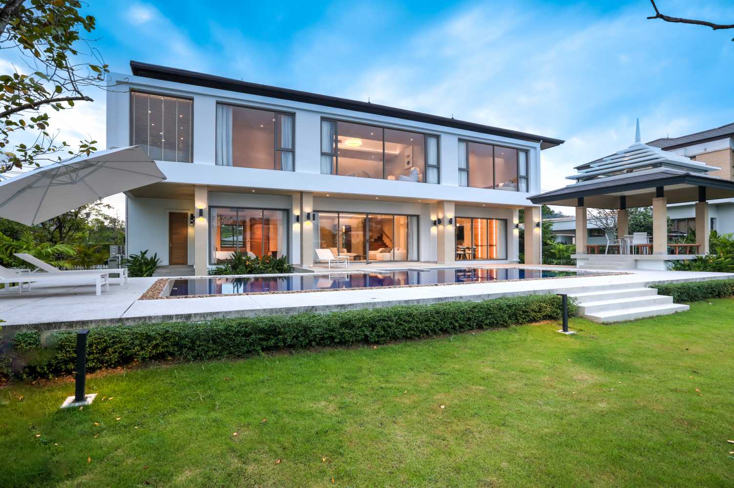 Property image - full photo 1
