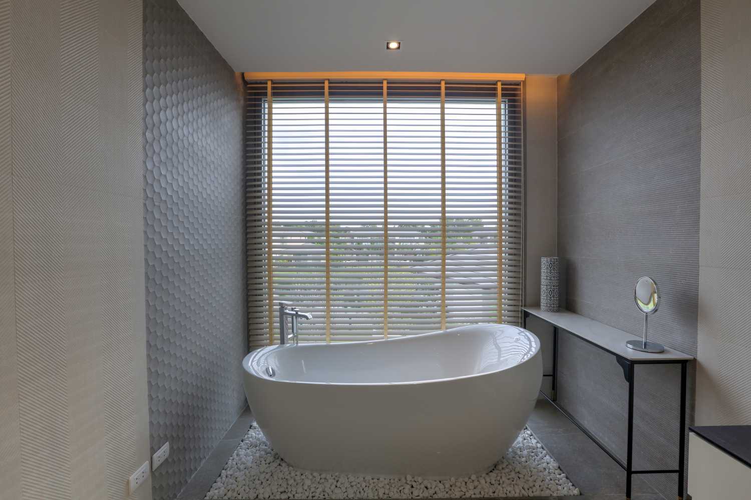 Property image - full photo 31
