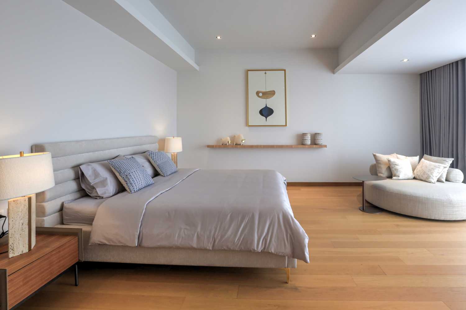 Property image - full photo 33