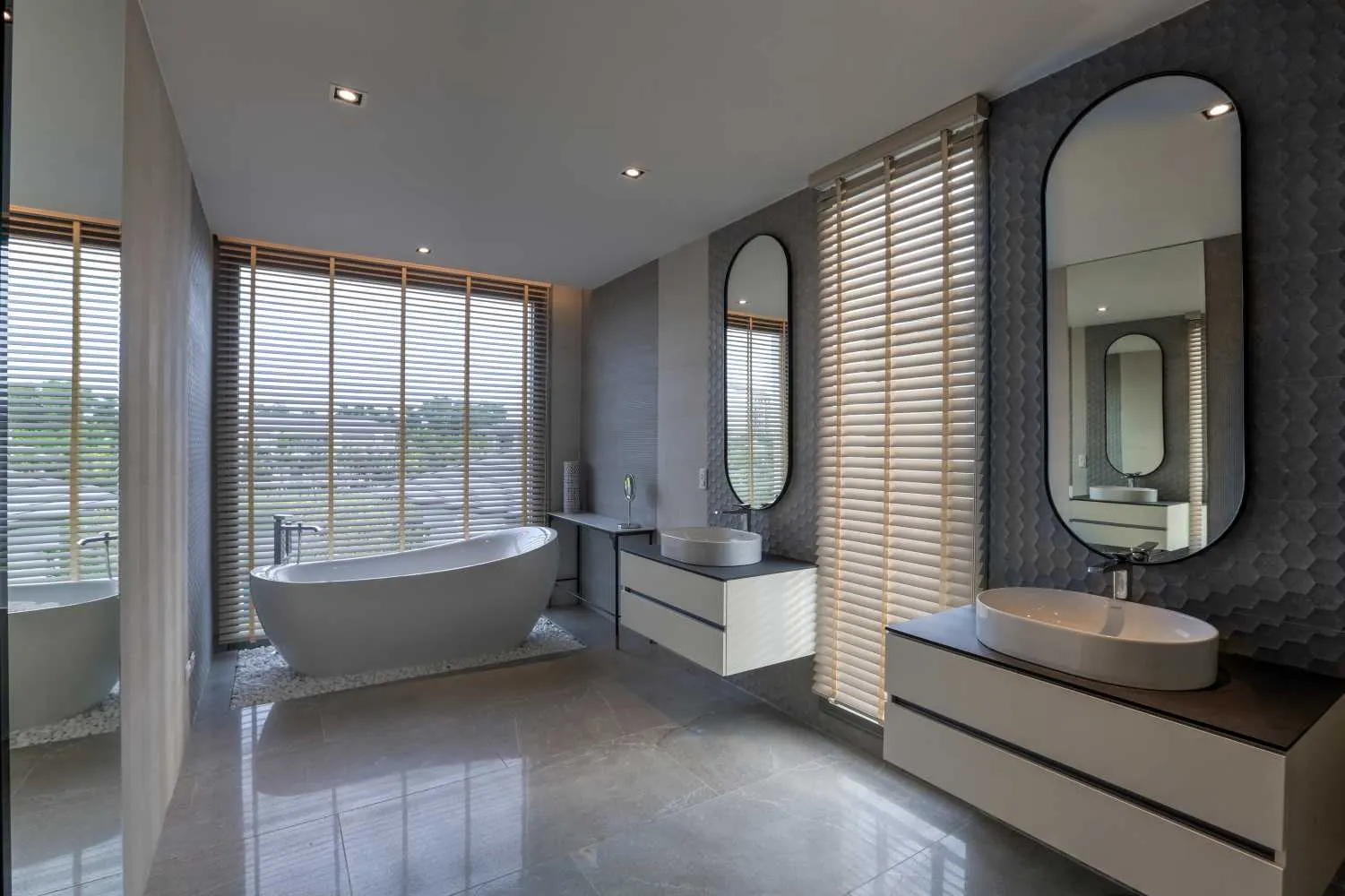 Property image - full photo 30