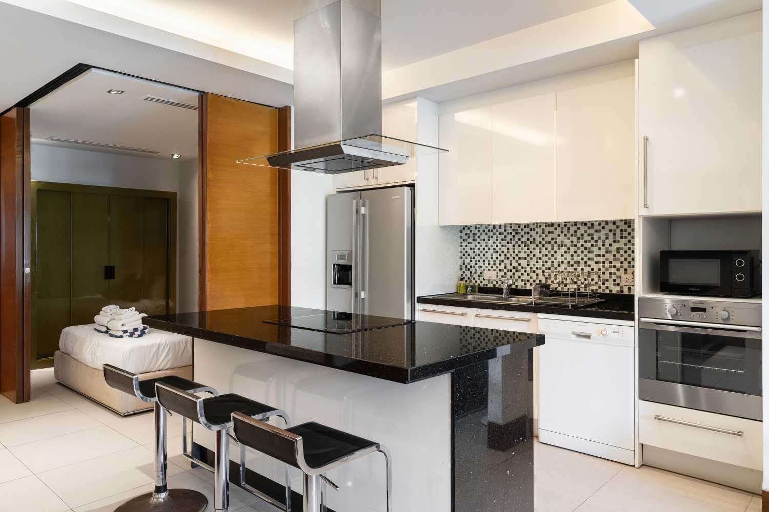 Property image - full photo 6