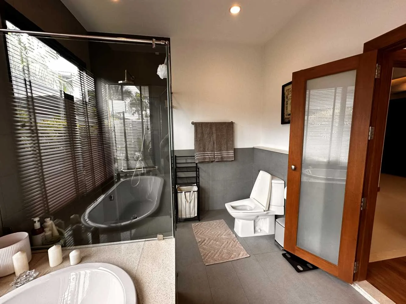Property image - full photo 8