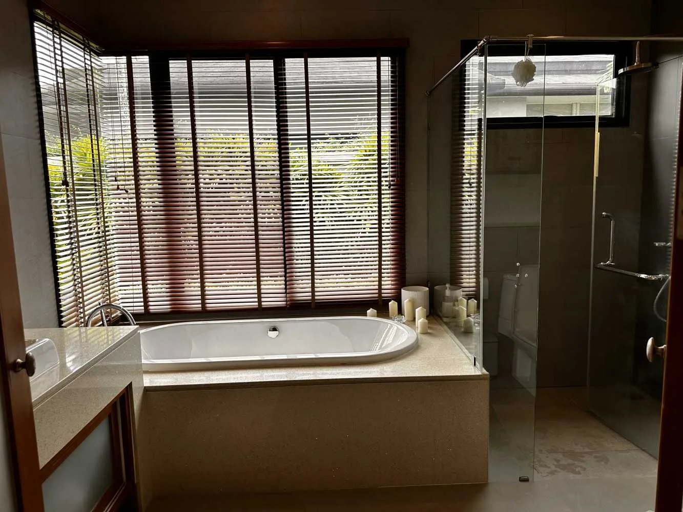 Property image - full photo 11