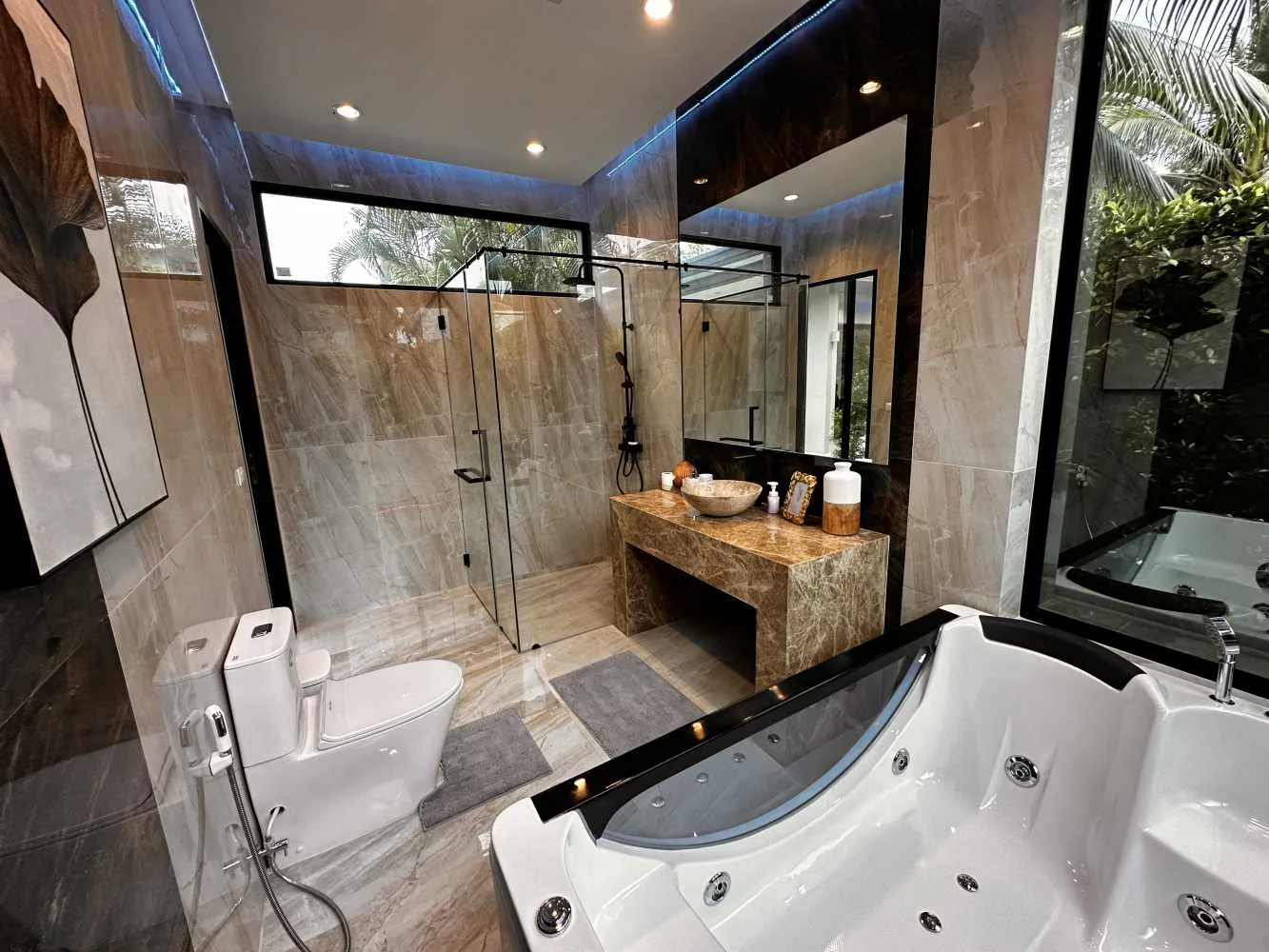 Property image - full photo 28