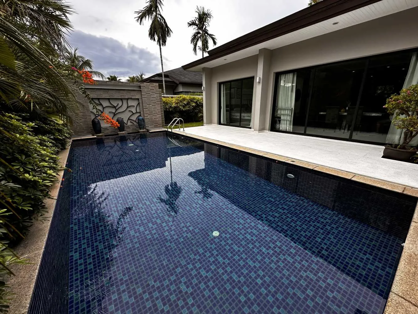 Property image - full photo 40