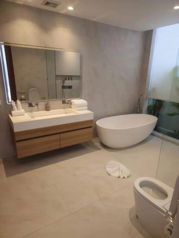 Property image - full photo 11