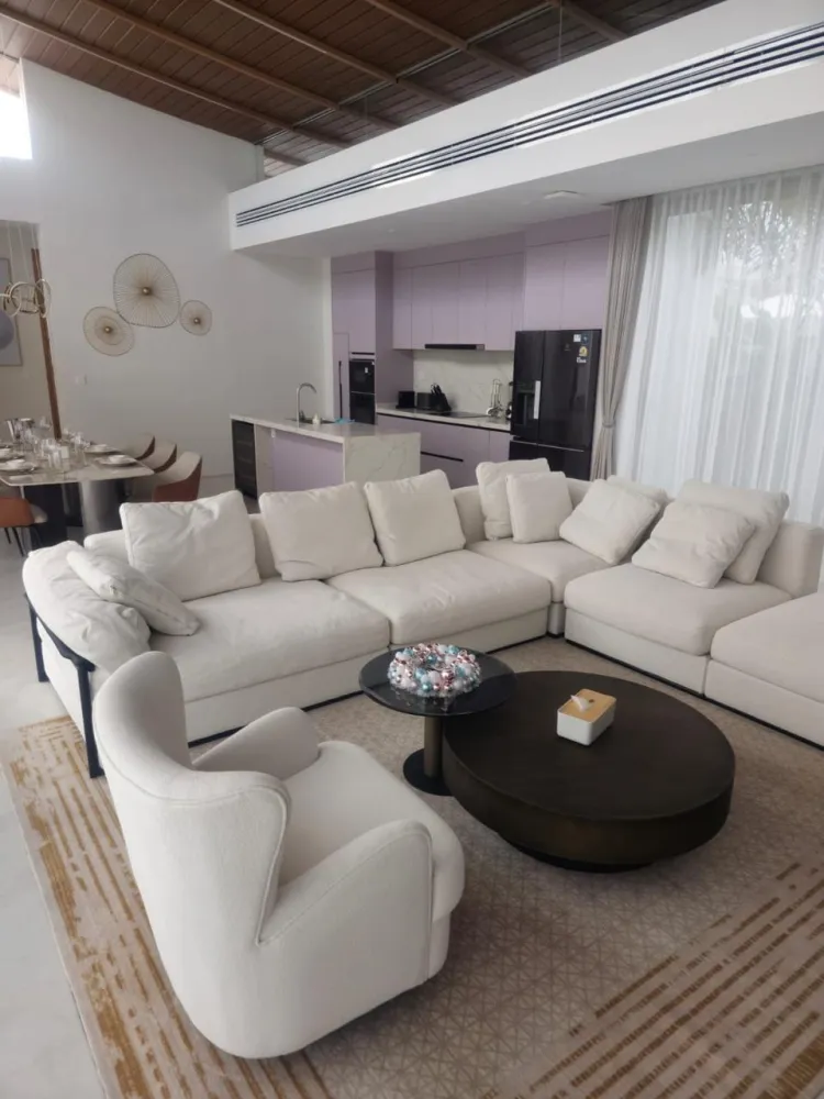 Property image - full photo 2