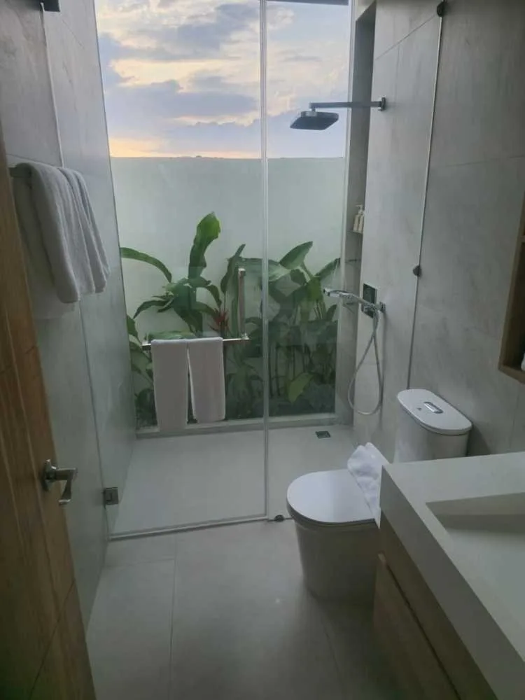 Property image - full photo 14