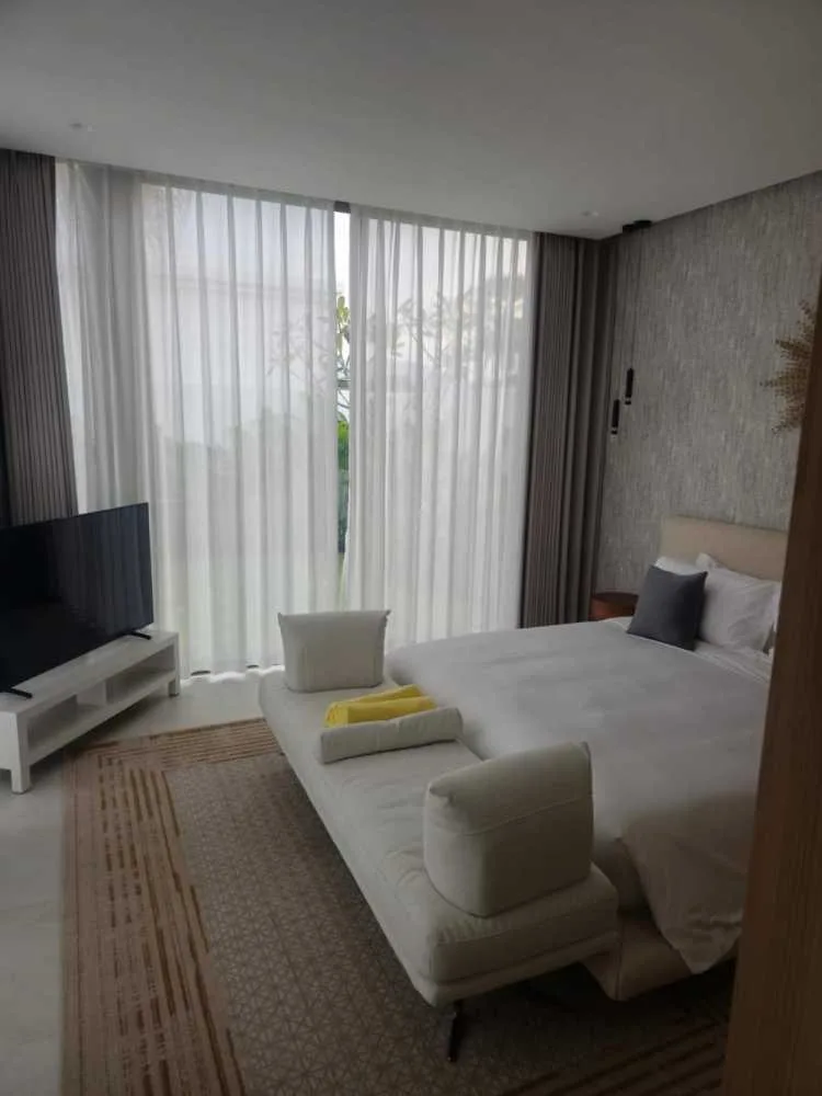 Property image - full photo 9