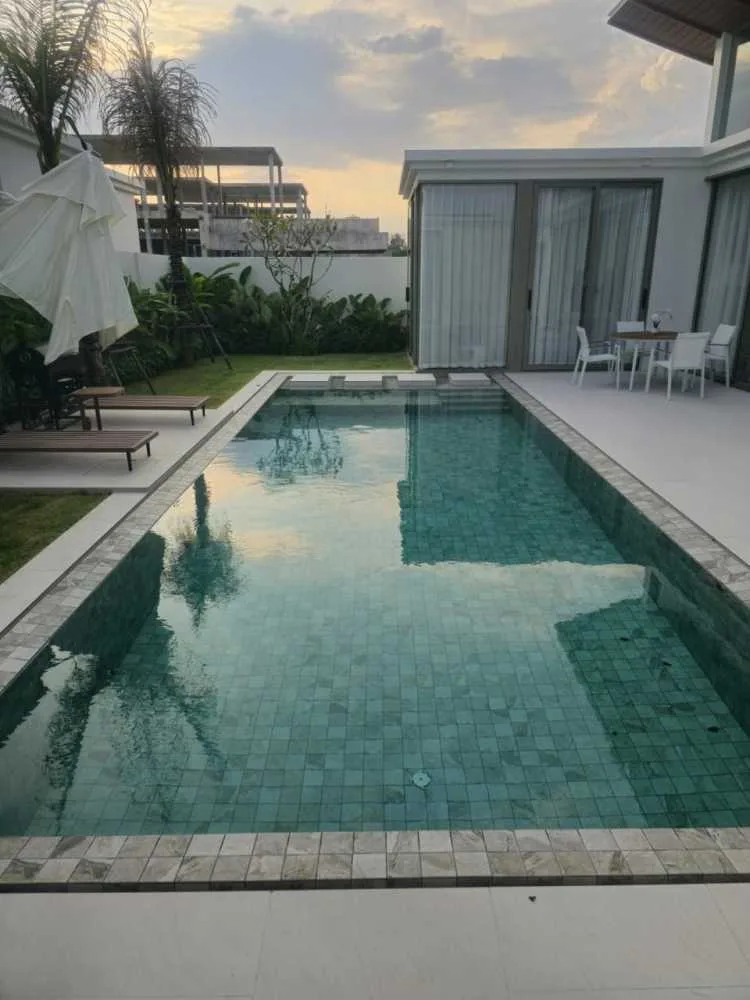 Property image - full photo 16